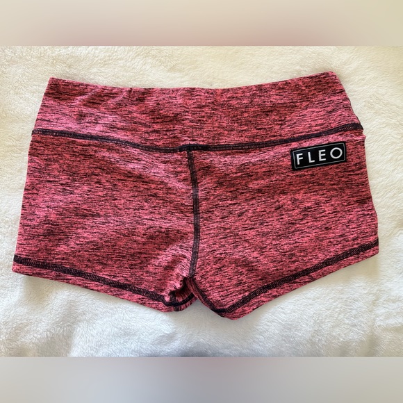 M Fleo Shorts - Rosé - Picture 2 of 4